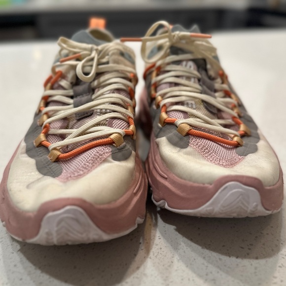 Sorel KINETIC™ BREAKTHRU TECH LACE SNEAKER, Sz 8, Chalk/Eraser Pink - Picture 6 of 11